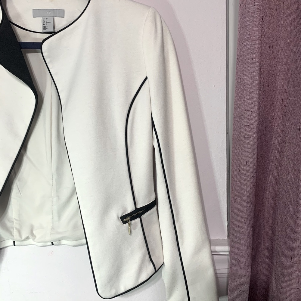 Feminine White Blazer